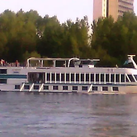 Marina Ботель