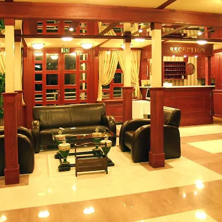 Marina Hotel na wodzie