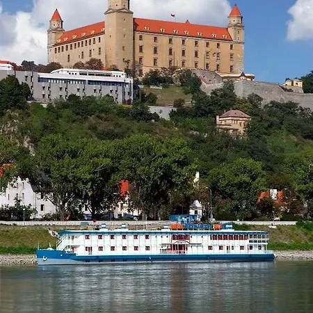 Marina Båthotell Bratislava