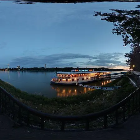 Botel Marina Bratislava
